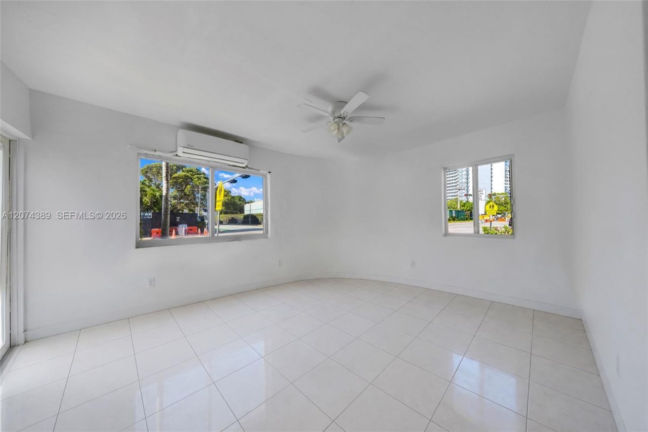625 75th St , Miami Beach, FL 33141 Photo