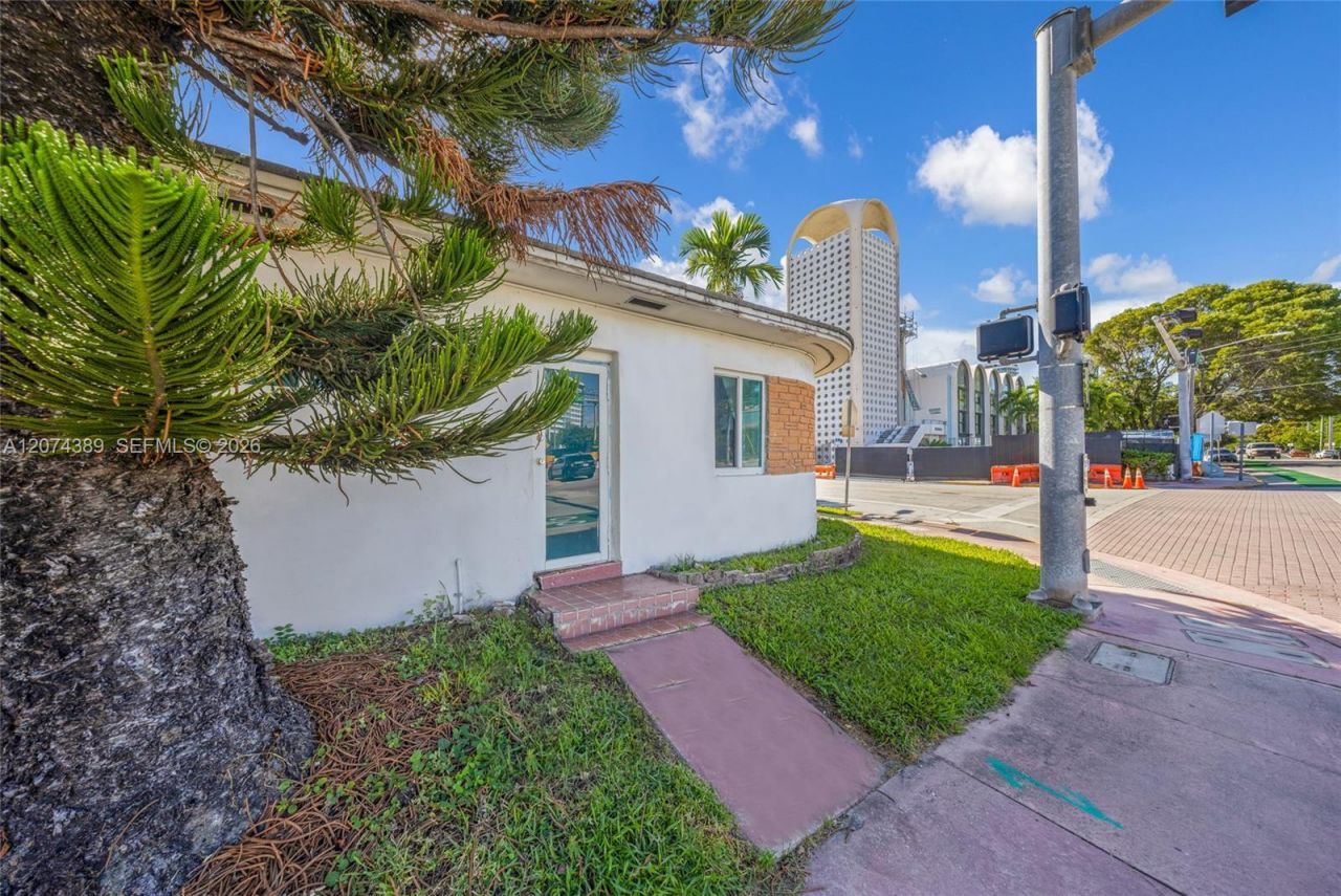 625 75th St , Miami Beach, FL 33141 Photo