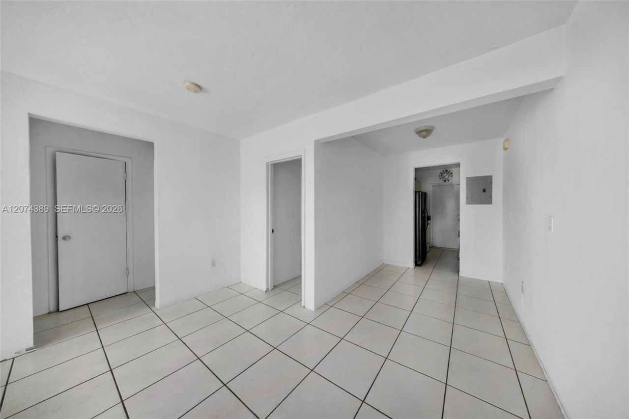 625 75th St , Miami Beach, FL 33141 Photo