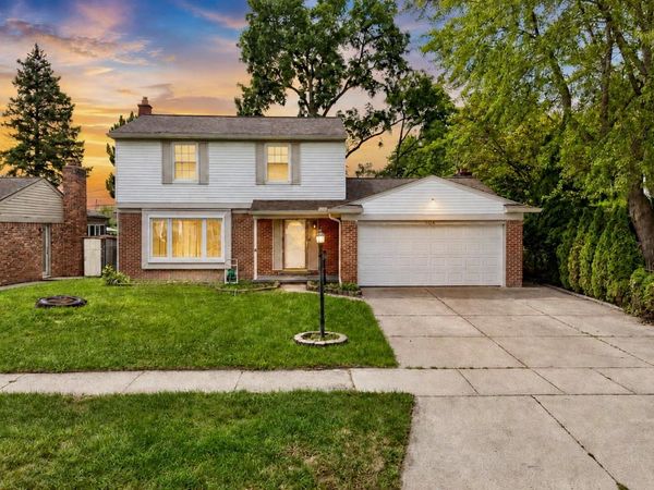 4728 Stilwell Drive, Warren, Mi 48092