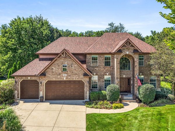 621 Sheffield Circle , Sugar Grove, IL 60554