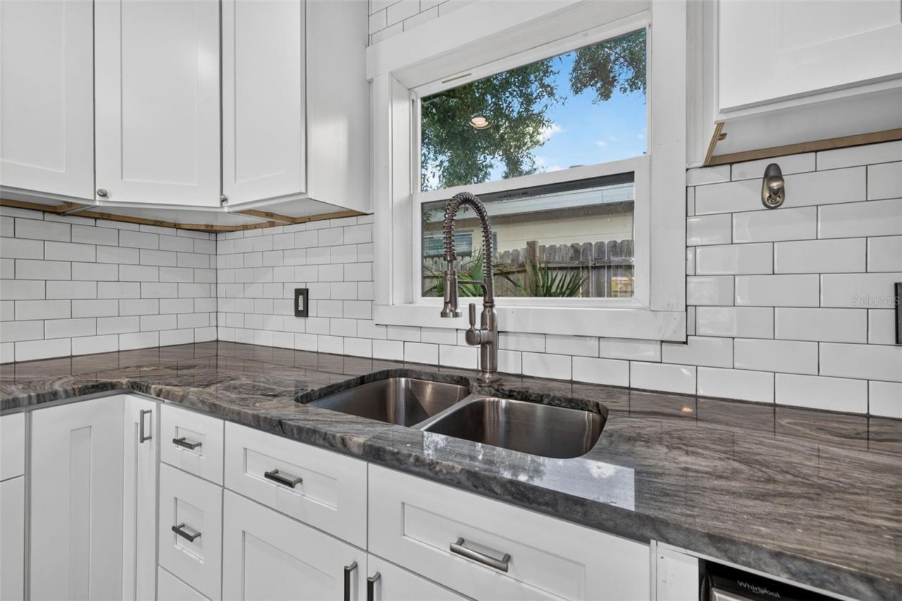 2175 43rd Avenue N, Saint Petersburg, FL 33714 Photo
