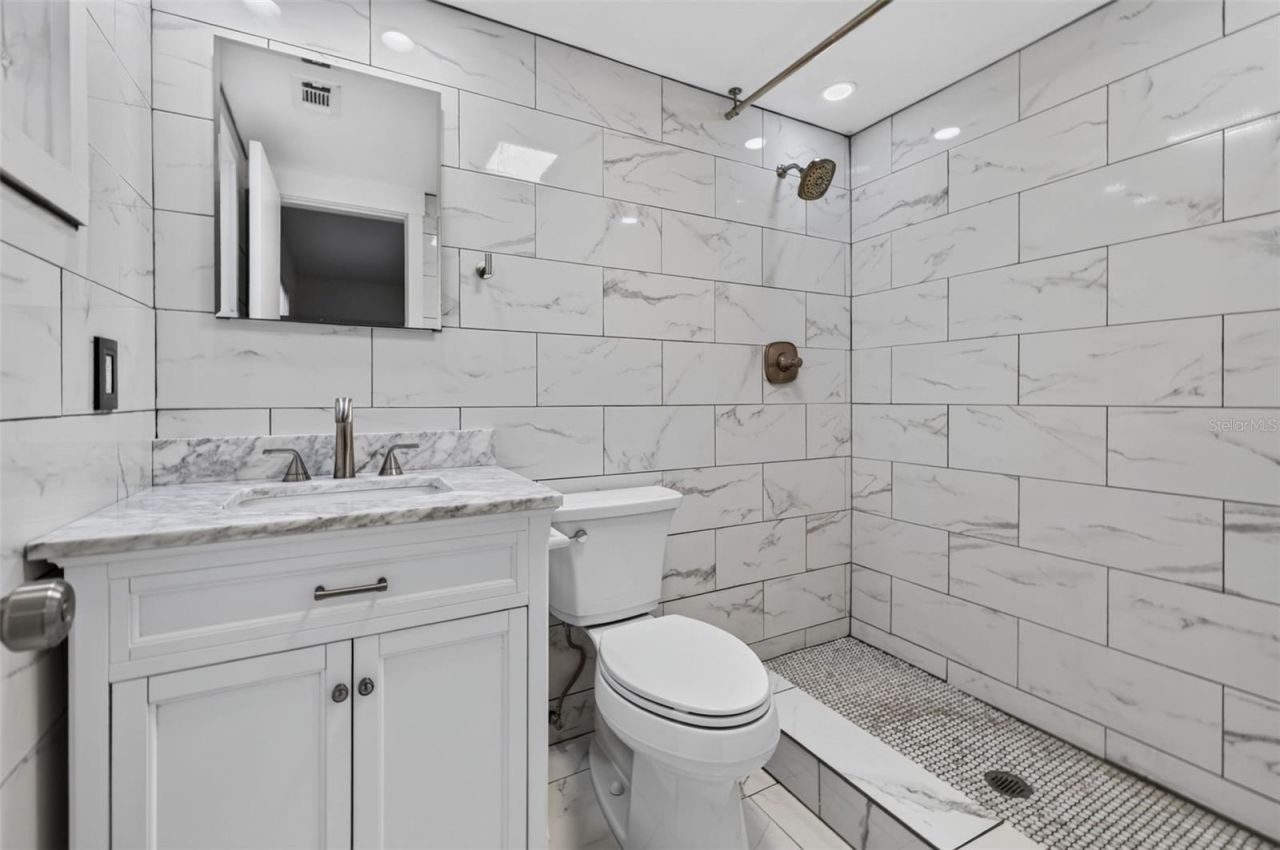 2175 43rd Avenue N, Saint Petersburg, FL 33714 Photo
