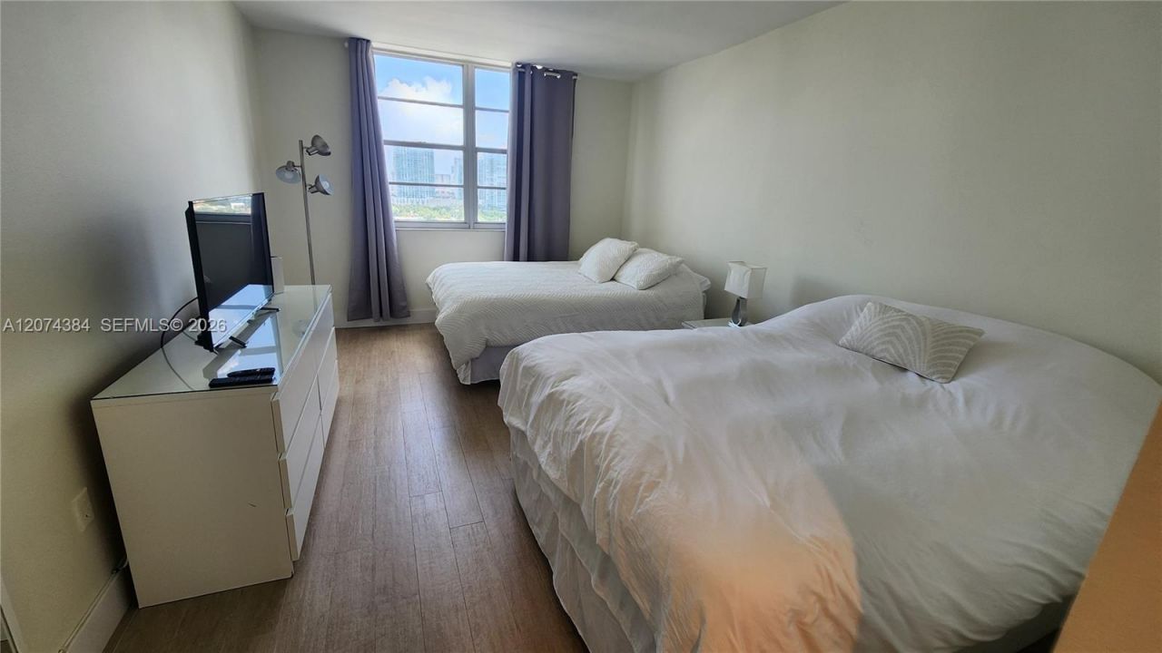 500 Bayview Dr , Unit 1725, Sunny Isles Beach, FL 33160 Photo