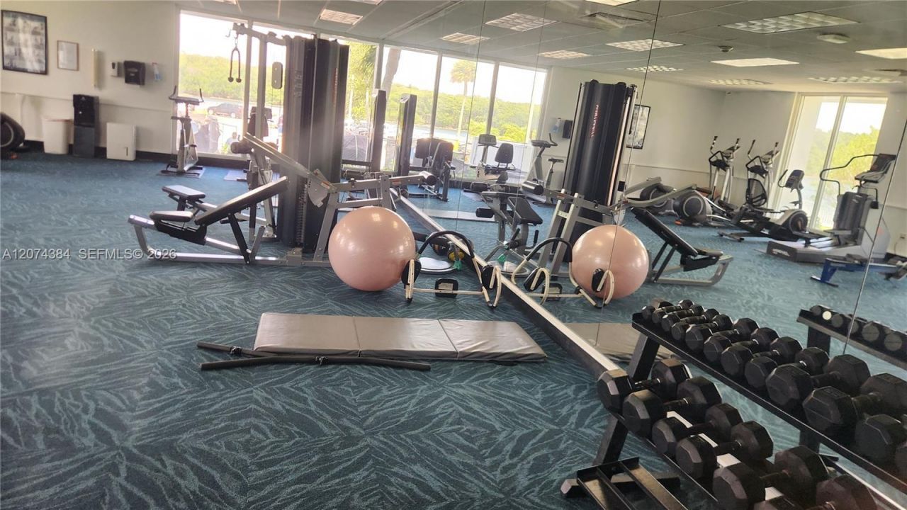 500 Bayview Dr , Unit 1725, Sunny Isles Beach, FL 33160 Photo