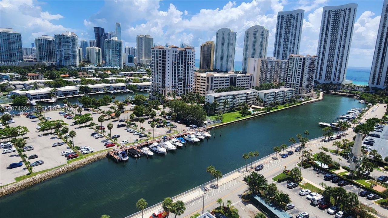 500 Bayview Dr , Unit 1725, Sunny Isles Beach, FL 33160 Photo