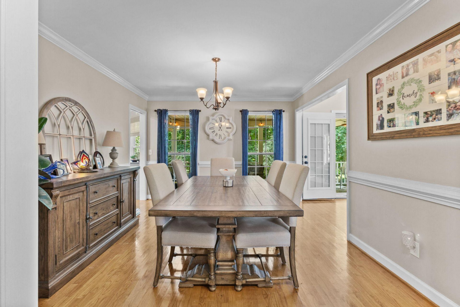 50 Edens Lane Photo 12