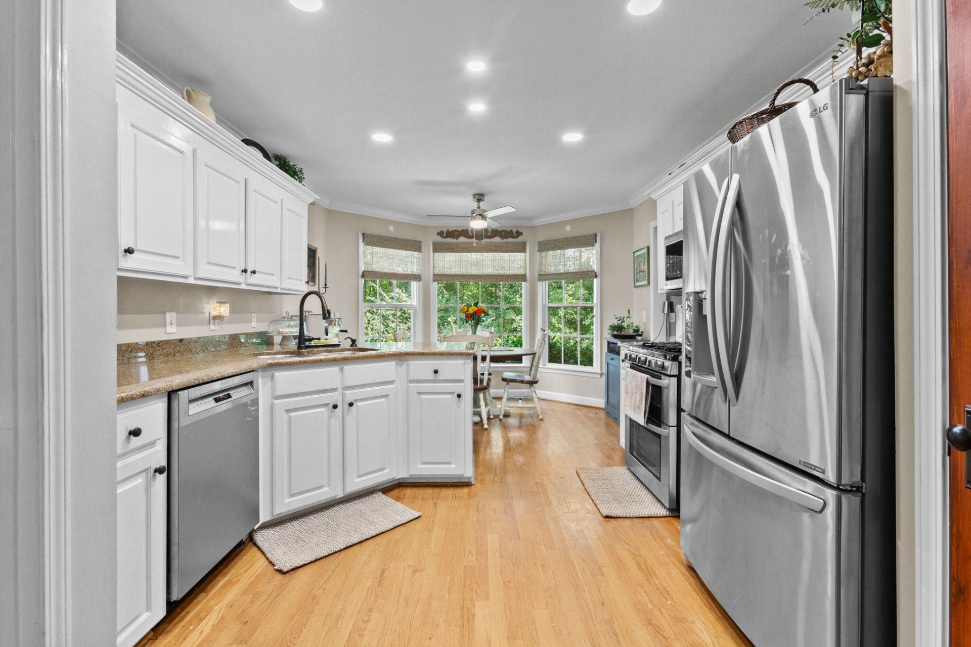 50 Edens Lane Photo 14