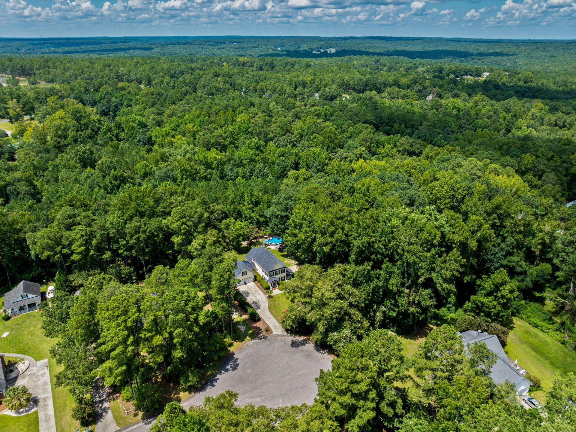 50 Edens Lane Photo 6