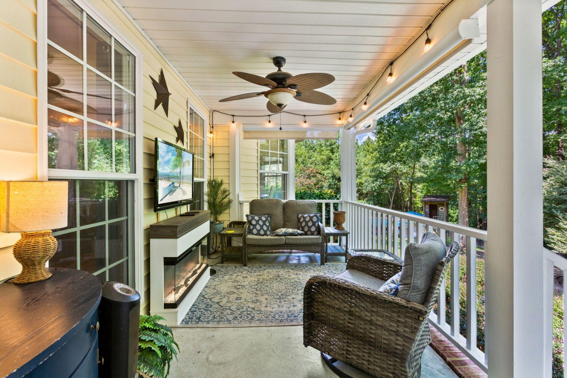 50 Edens Lane Photo 9