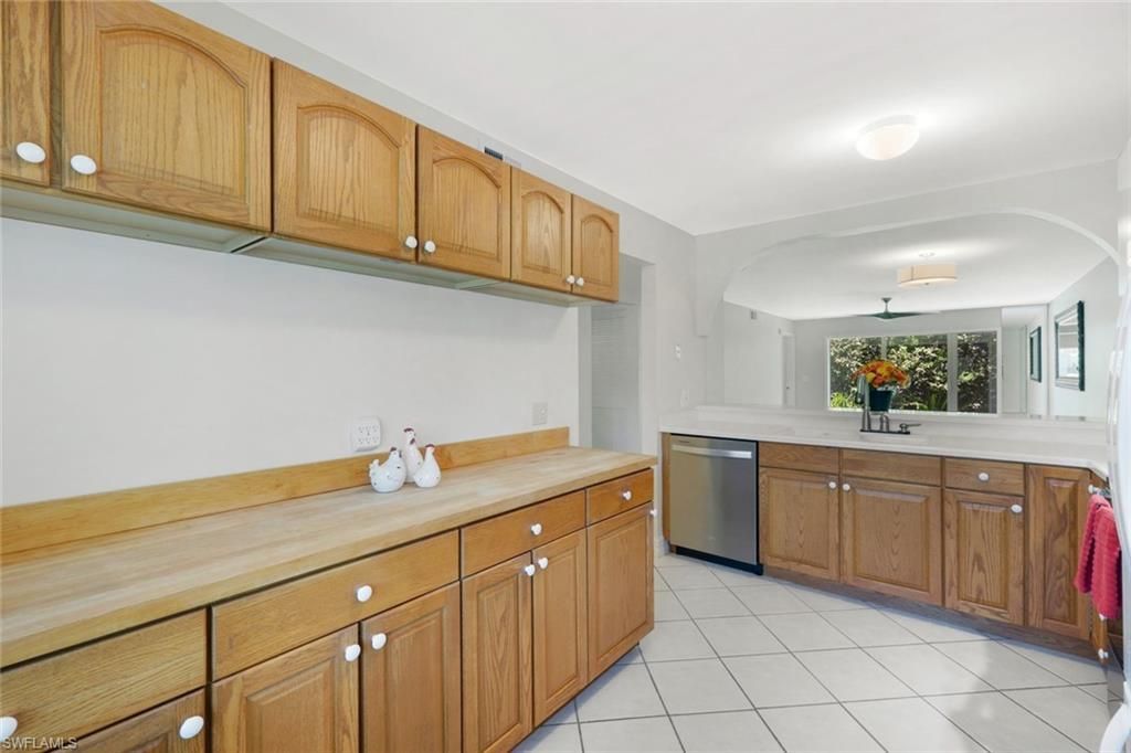 3051 Sandpiper Bay Cir, Unit I101, Naples, FL 34112 Photo