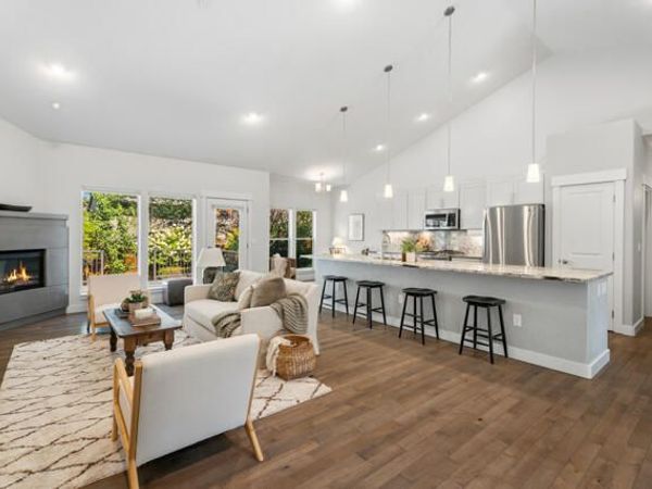 63106 Layton Avenue, Bend, OR 97701