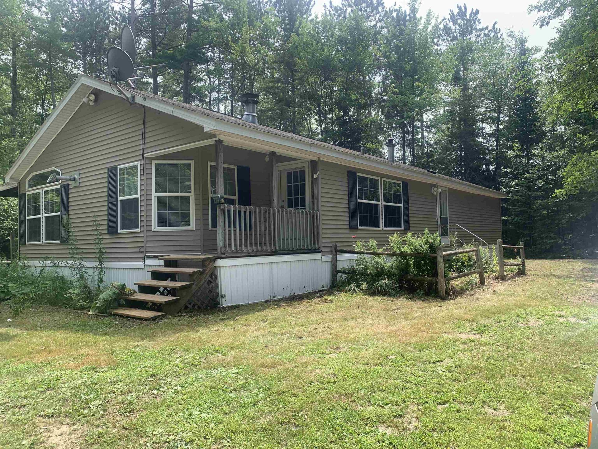 516 West Side Road, Whitefield, NH 03598 Main Photo