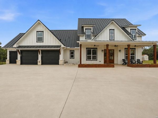 120 County Road 3828, San Antonio, TX 78253