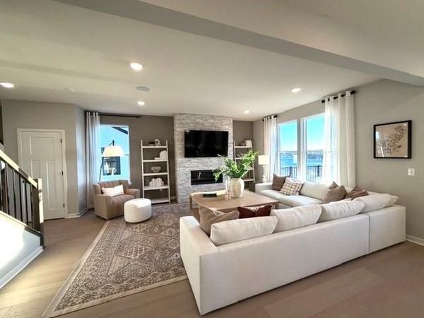 1572 Norbert Lane , Shakopee, MN 55379