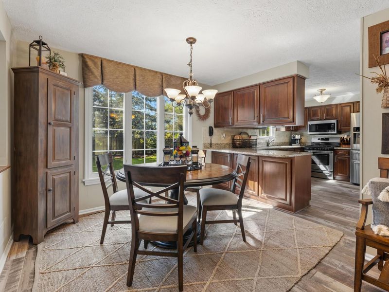 8043 Schoolside Drive, Westerville, OH 43081 Photo 14