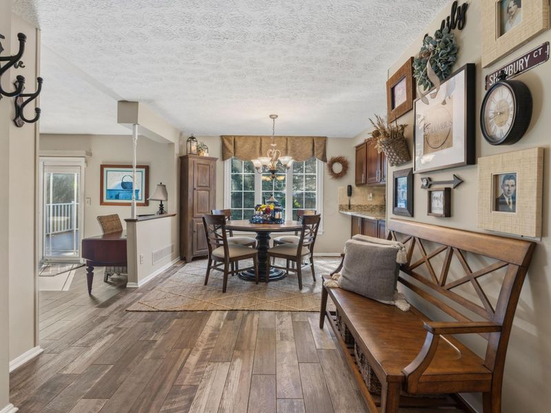8043 Schoolside Drive, Westerville, OH 43081 Photo 15