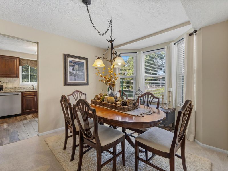 8043 Schoolside Drive, Westerville, OH 43081 Photo 6