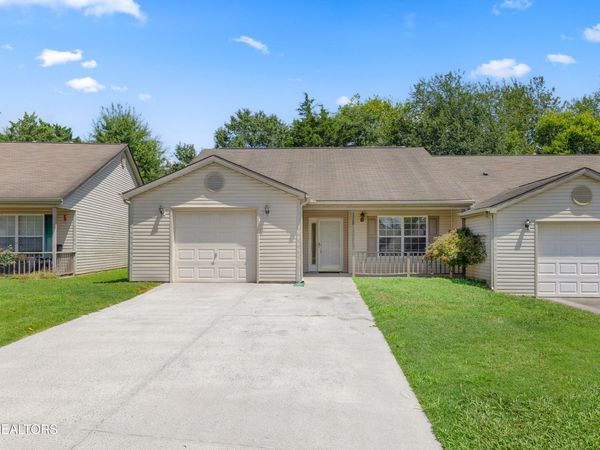 1720 Cape Brittany Way, Knoxville, TN 37932