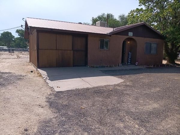 2313 Raymac Road SW, Albuquerque, NM 87105
