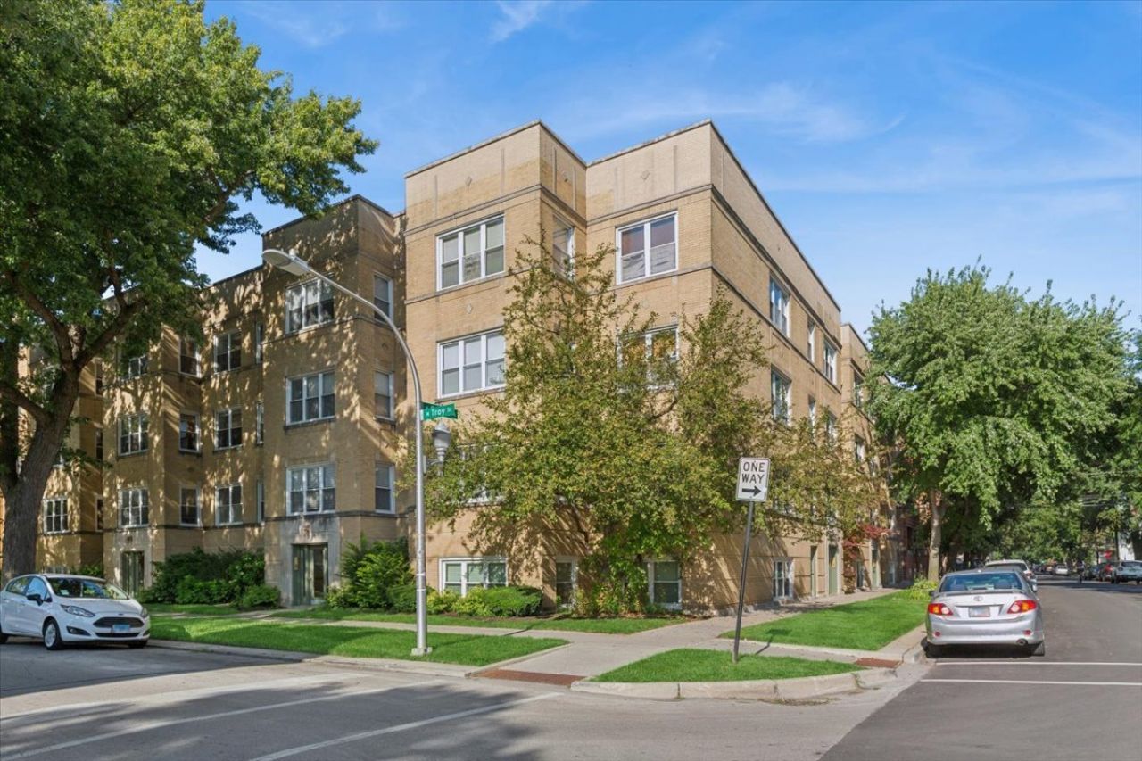4307 N Troy Street, Unit 2, Chicago, IL 60618 Main Photo