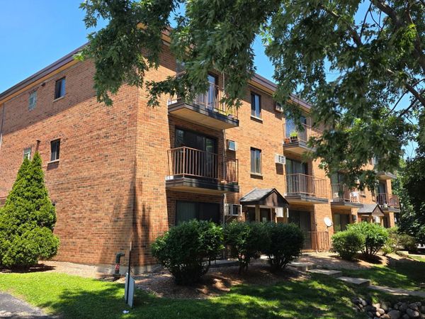 724 Warren Avenue , Unit 101, Downers Grove, IL 60515