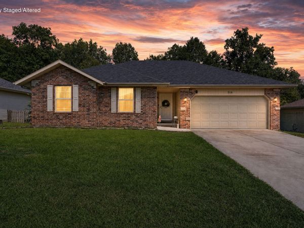 514 S Basswood Avenue , Republic, MO 65738