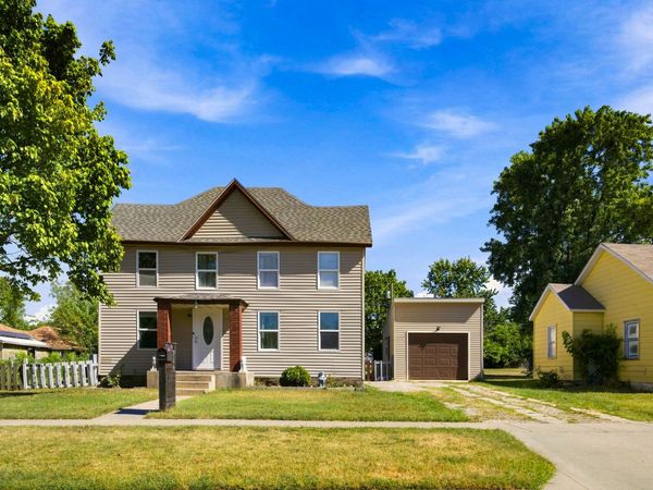 514 E Scott Street , Monett, MO 65708