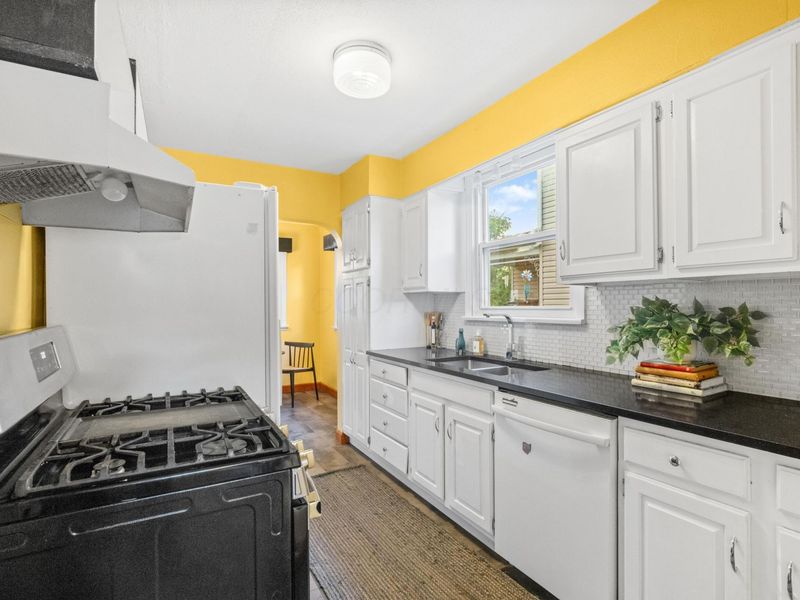 1411 S Champion Avenue, Columbus, OH 43206 Photo 9