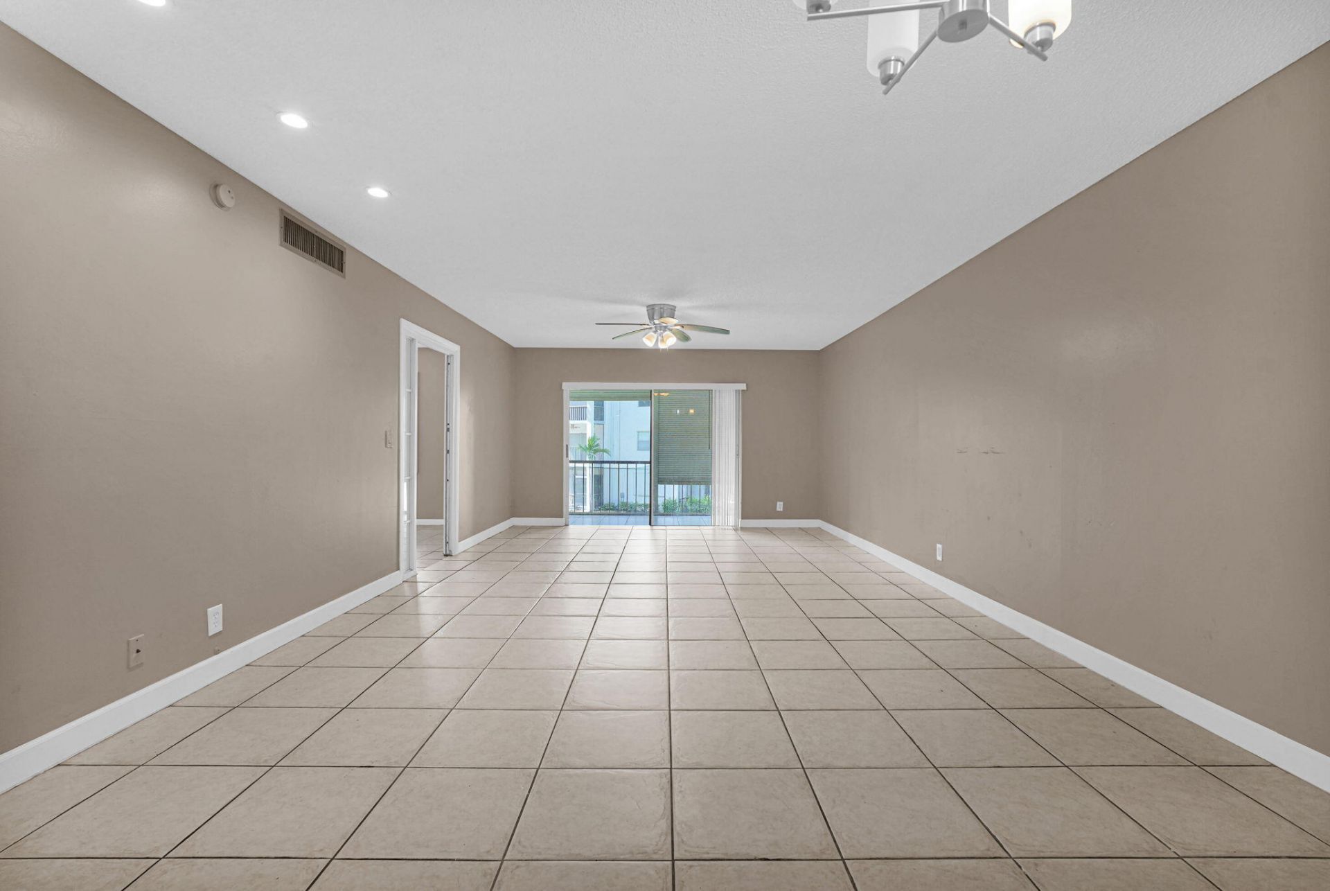 3360 Spanish Moss Terrace, Unit 211, Lauderhill, FL 33319 Photo