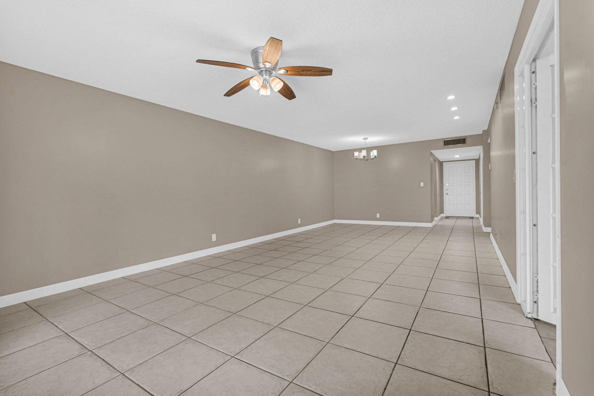 3360 Spanish Moss Terrace, Unit 211, Lauderhill, FL 33319 Photo