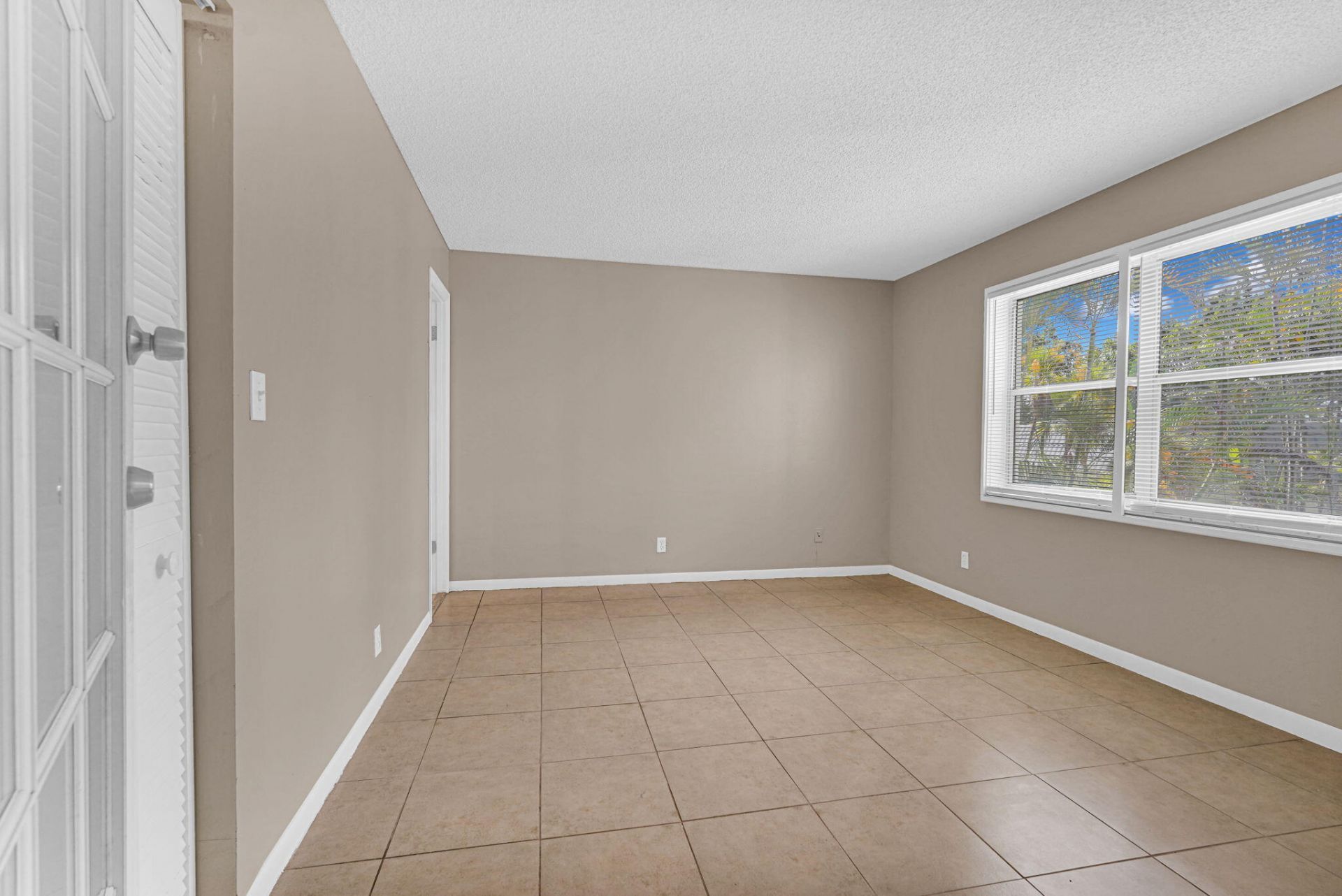 3360 Spanish Moss Terrace, Unit 211, Lauderhill, FL 33319 Photo
