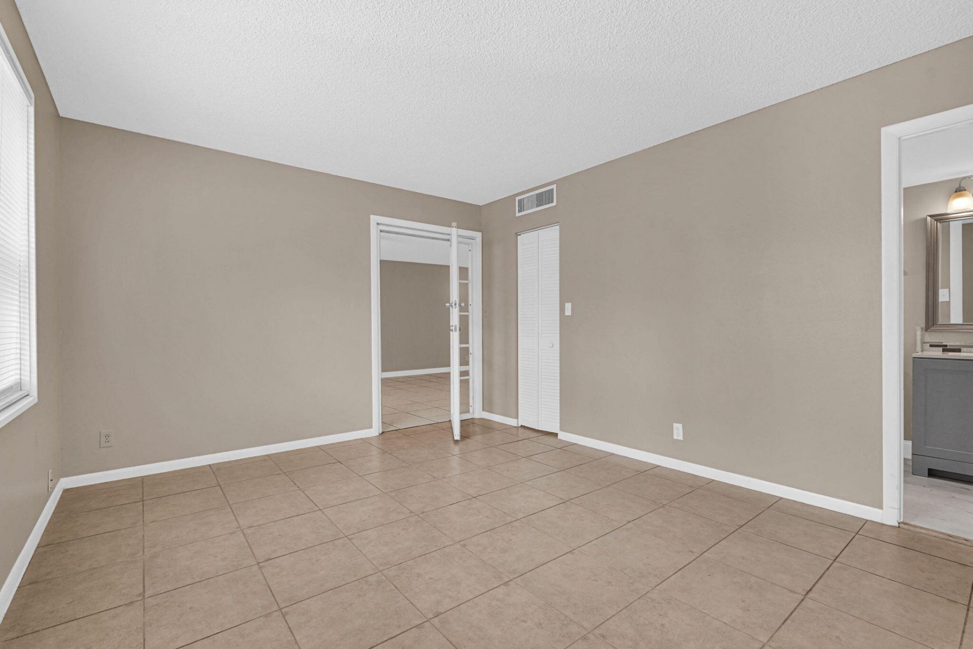 3360 Spanish Moss Terrace, Unit 211, Lauderhill, FL 33319 Photo