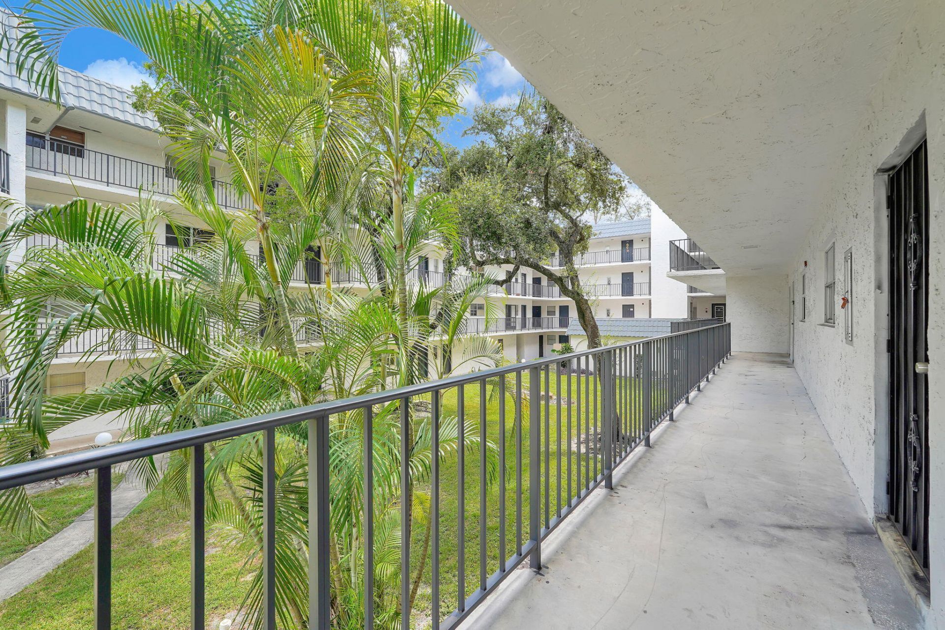 3360 Spanish Moss Terrace, Unit 211, Lauderhill, FL 33319 Photo