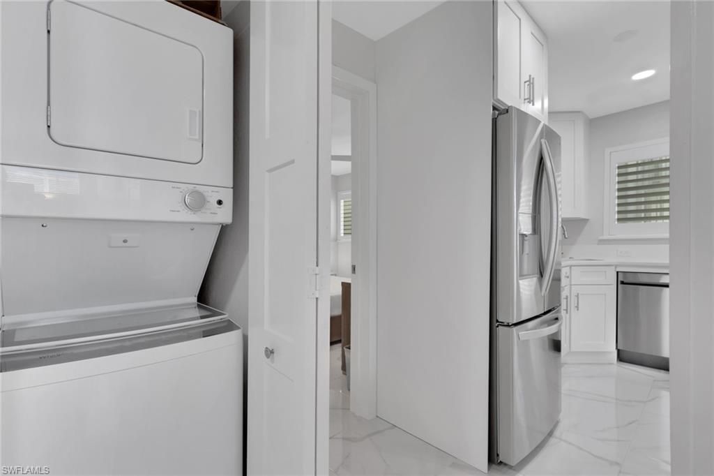 175 5th Ave S, Unit 4, Naples, FL 34102 Photo