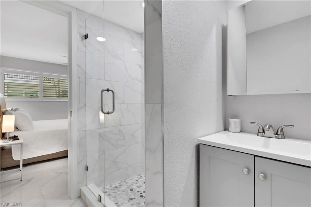 175 5th Ave S, Unit 4, Naples, FL 34102 Photo