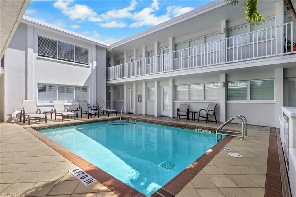 175 5th Ave S, Unit 4, Naples, FL 34102 Photo