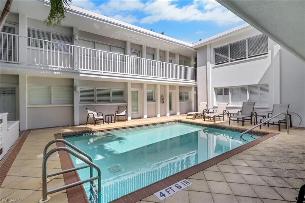 175 5th Ave S, Unit 4, Naples, FL 34102 Photo