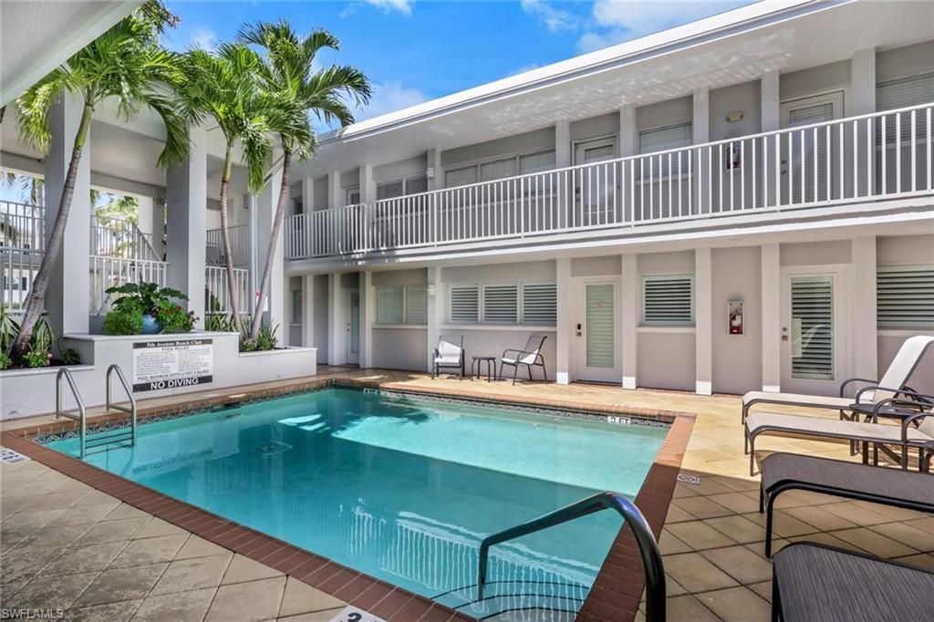 175 5th Ave S, Unit 4, Naples, FL 34102 Photo