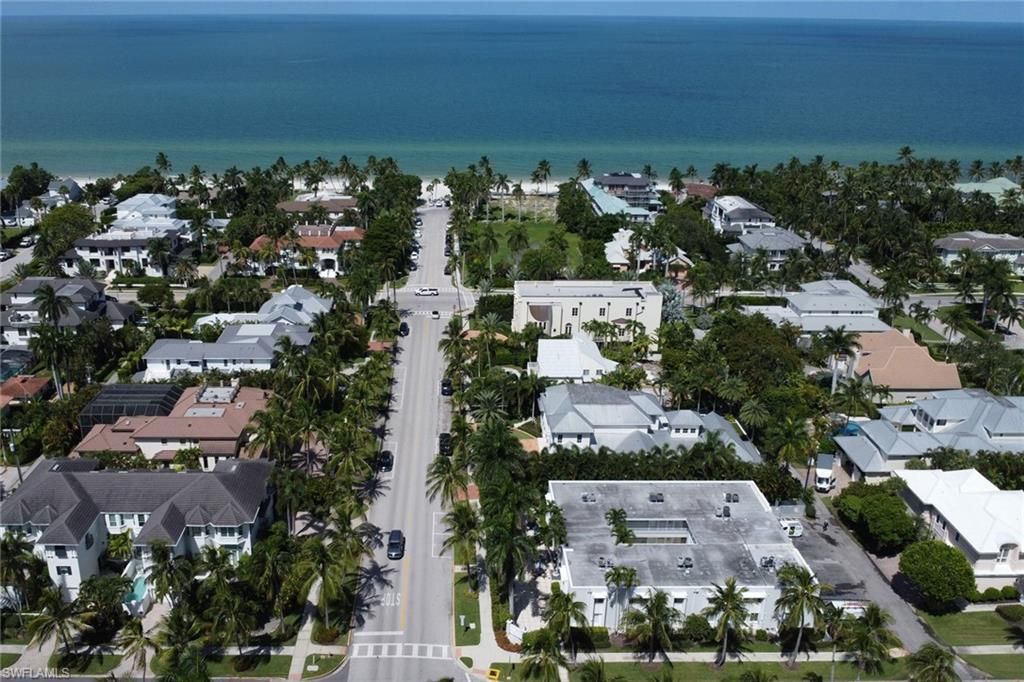 175 5th Ave S, Unit 4, Naples, FL 34102 Photo