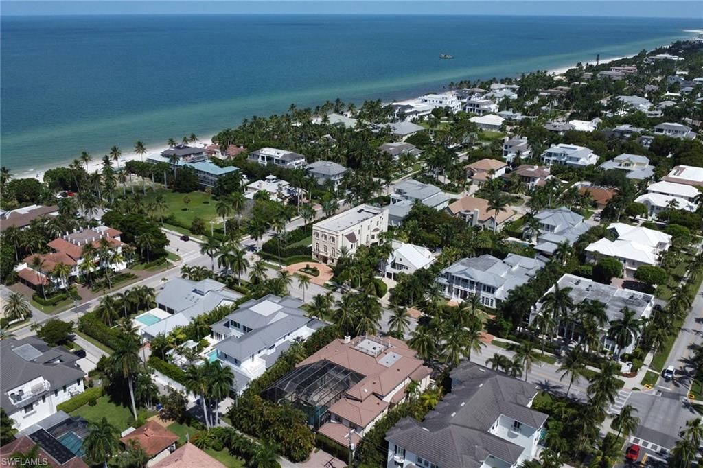 175 5th Ave S, Unit 4, Naples, FL 34102 Photo