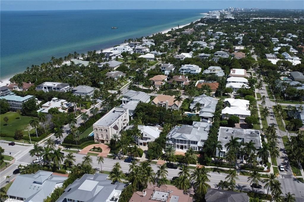 175 5th Ave S, Unit 4, Naples, FL 34102 Photo