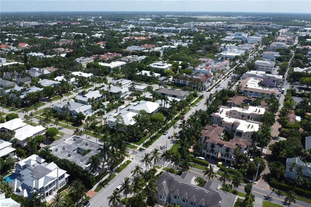 175 5th Ave S, Unit 4, Naples, FL 34102 Photo