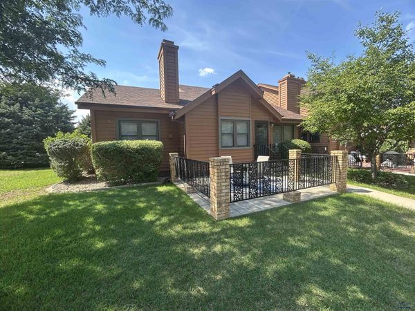 3017 CHANCERY CT, Rapid City, SD 57702