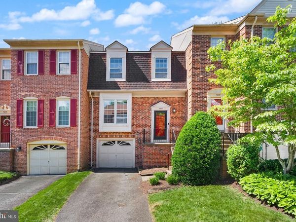 7877 HAMPTON VILLAGE PASS, ANNANDALE, VA 22003