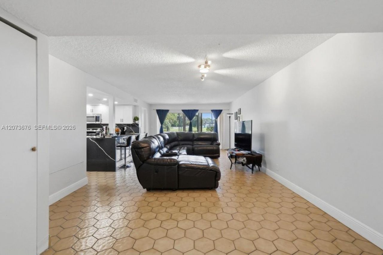 7460 Woodmont Ter , Unit 101, Tamarac, FL 33321 Photo