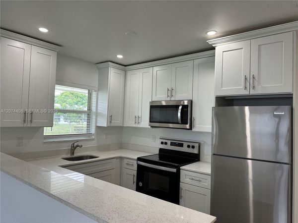 2436 Van Buren St , Unit 6, Hollywood, FL 33020