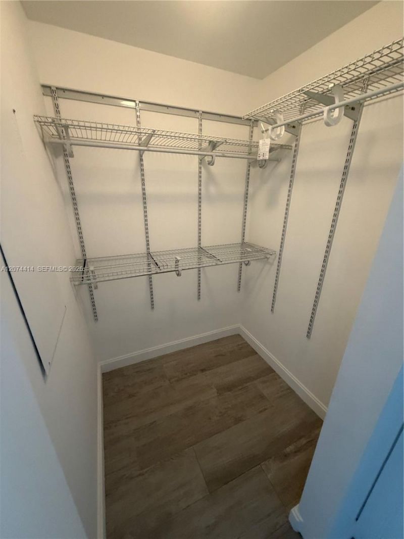 45 SW 9th St, Unit 2504, Miami, FL 33130 Photo