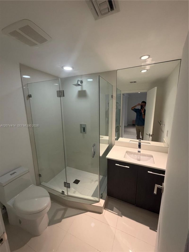 45 SW 9th St, Unit 2504, Miami, FL 33130 Photo