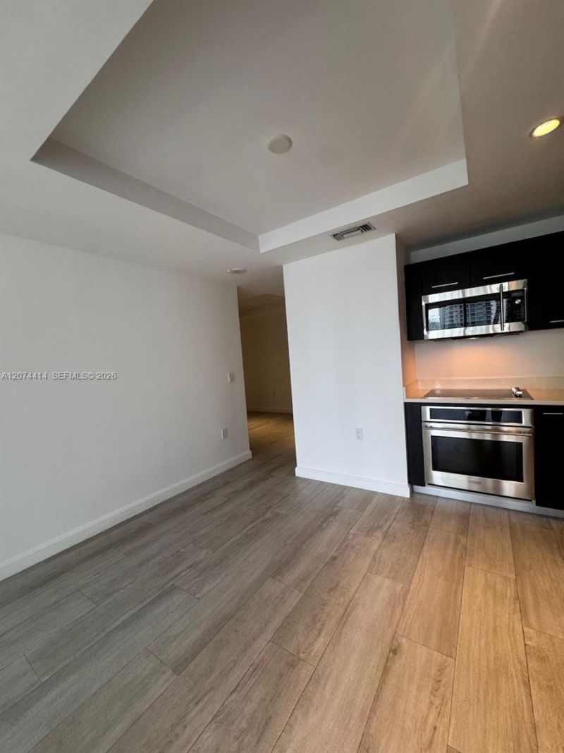 45 SW 9th St, Unit 2504, Miami, FL 33130 Photo